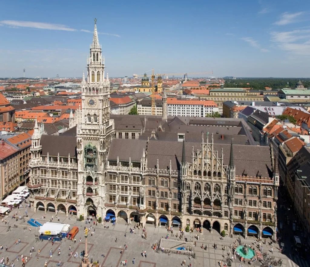 Marienplatz e il Neues Rathaus visti dall'alto, a Monaco di Baviera